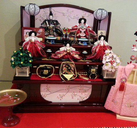 久月の木製三段五人飾り　ひな人形