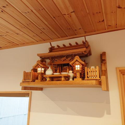 欅の流れ屋根三社　神棚セット