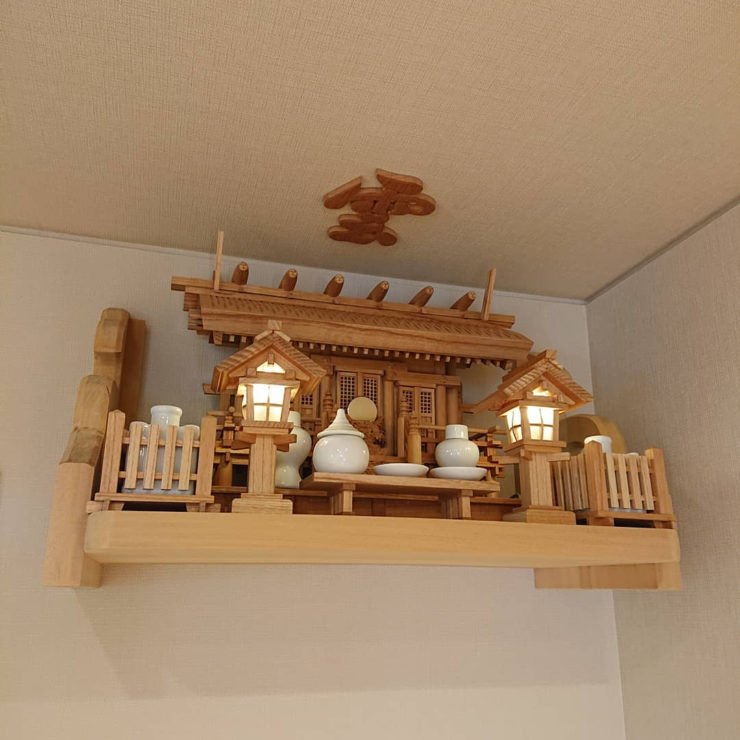 彫屋根三社　欅　神棚セット