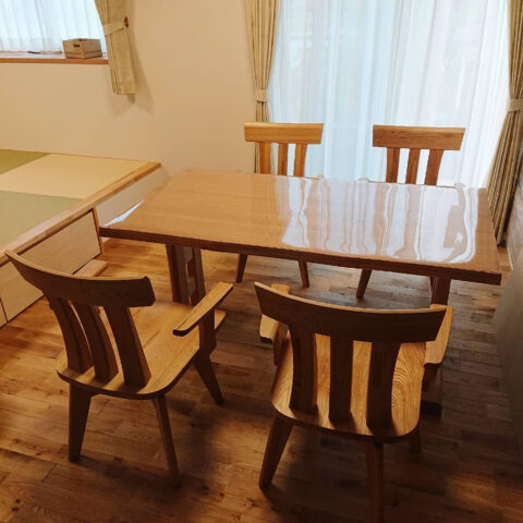 タモ無垢のダイニングセット